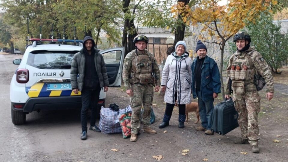 З Куп’янського району Харківщини поліцейські евакуювали дев’ятьох мешканців