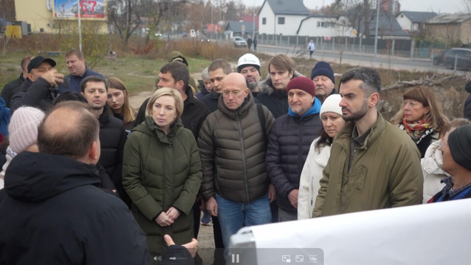 ⚡️Ірина Верещук разом з командою Мінреінтеграції перевірили стан відновлювальних робіт житла, яке постраждало під час боїв на Київщині