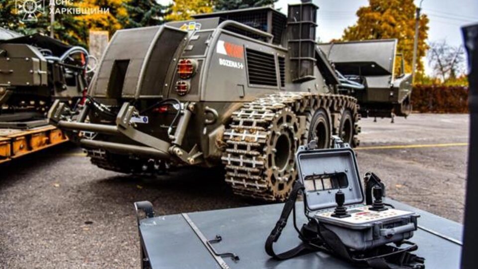 Харківщина отримала від іноземних волонтерів машину розмінування