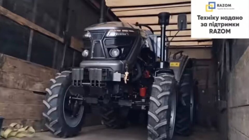 Херсонщина отримала техніку для відновлення деокупованих громад від благодійників
