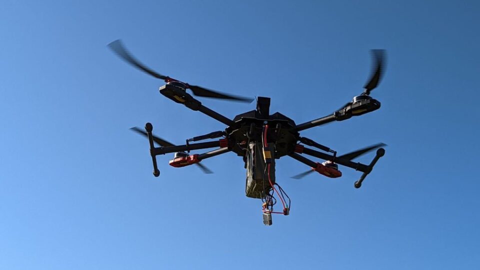 Як мешканцям прифронтових територій уберегтися від ворожих дронів з вибухівкою?