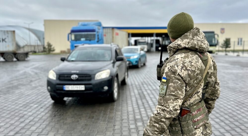 За минулу добу з-за кордону повернулися 67 тисяч українців