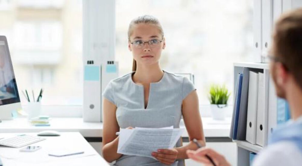 Як оформити на роботу неповнолітнього працівника?