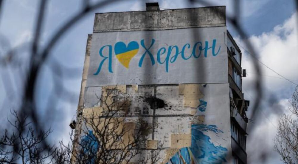 На ТОТ Херсонщини ворог планує виставити на продаж ділянки, власники яких виїхали – ЦНС