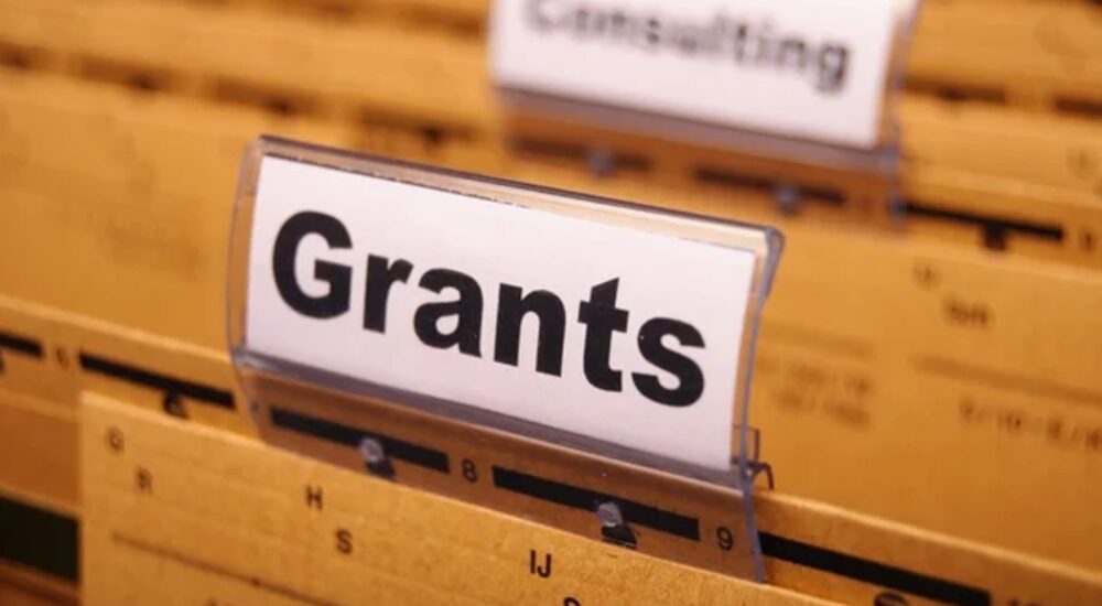 ВПО та постраждалі від війни українці можуть отримати грант на започаткування чи розширення бізнесу