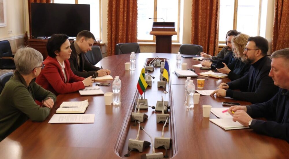 Україна й Литва посилюють співпрацю у протидії російській дезінформації