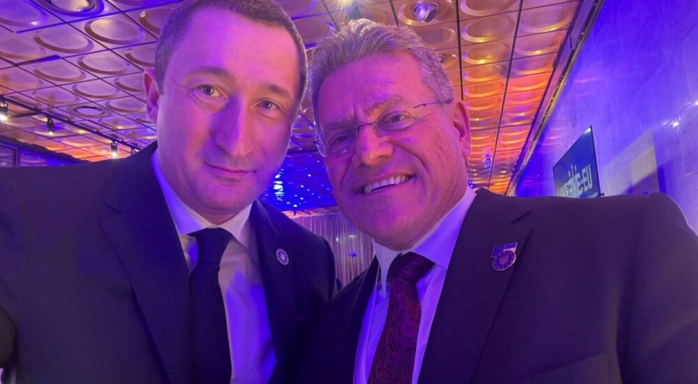 Олексій Чернишов провів низку зустрічей, присвячених підтримці українців за кордоном