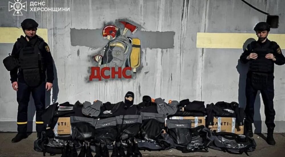 Херсонські рятувальники отримали обладнання для підводного розмінування
