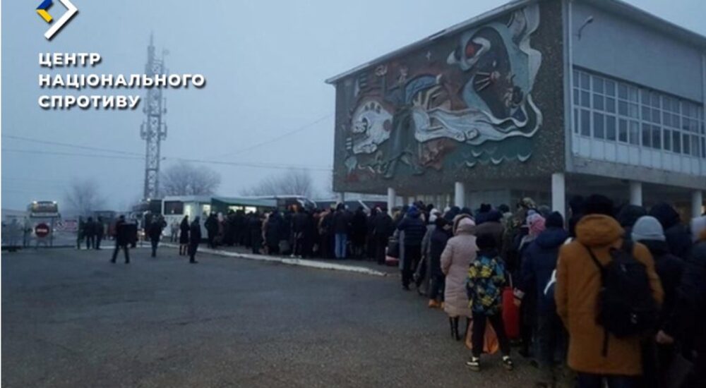 На ТОТ Луганщини ворог масово завозить робочі кадри із відсталих регіонів рф