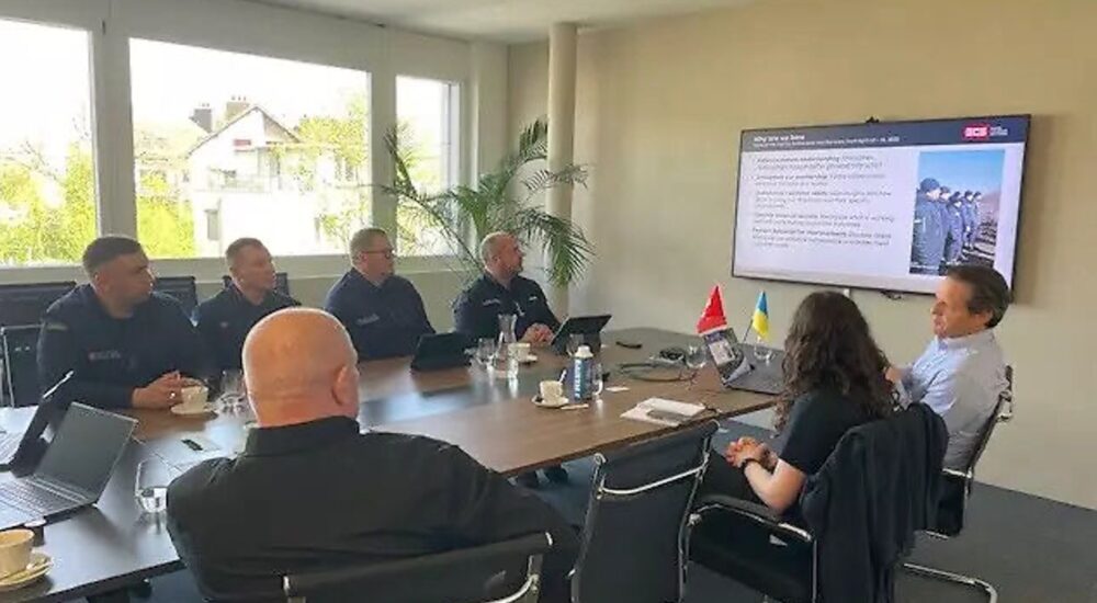 Швейцарія та Німеччина поділилися досвідом розмінування з українськими рятувальниками