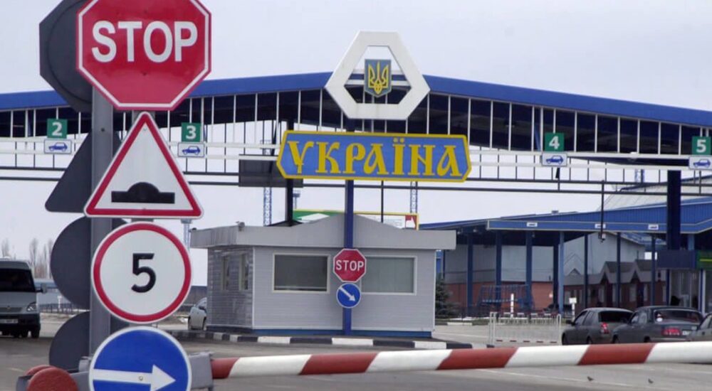 У квітні в Україну в’їхало на 50 тисяч людей більше, ніж виїхали