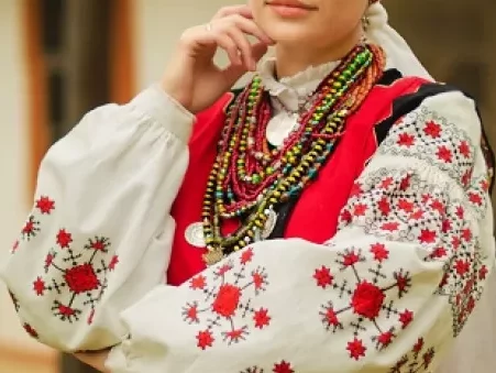 У містах Нідерландів відзначать Всесвітній день української вишиванки