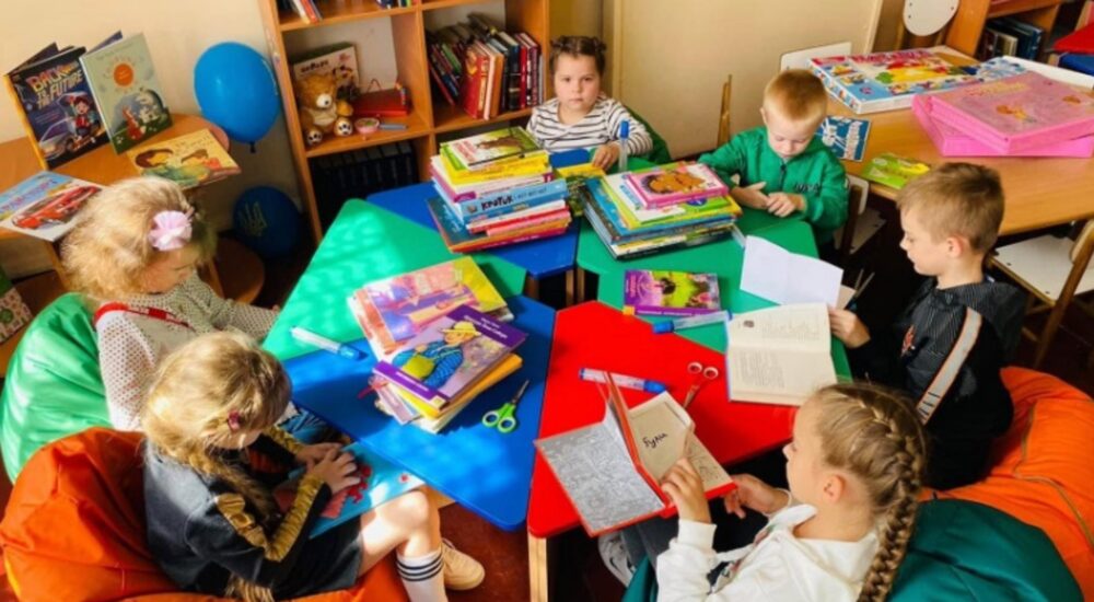У Дніпрі відкрили локацію для популяризації книги та читання серед переселенців