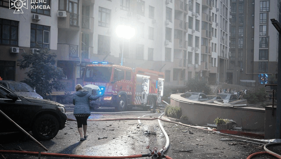 Ворог завдав комбінованого удару по Києву: одна людина загинула