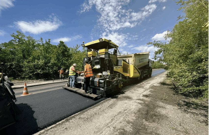 На Дніпропетровщині проводять ремонт важливої дороги державного значення