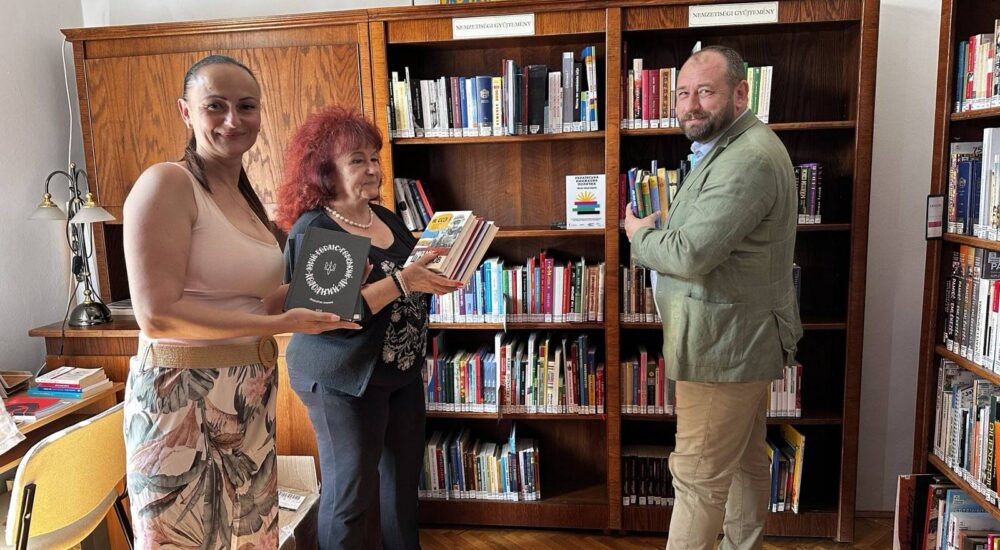 Нова «Українська книжкова поличка» відкрилася в Угорщині