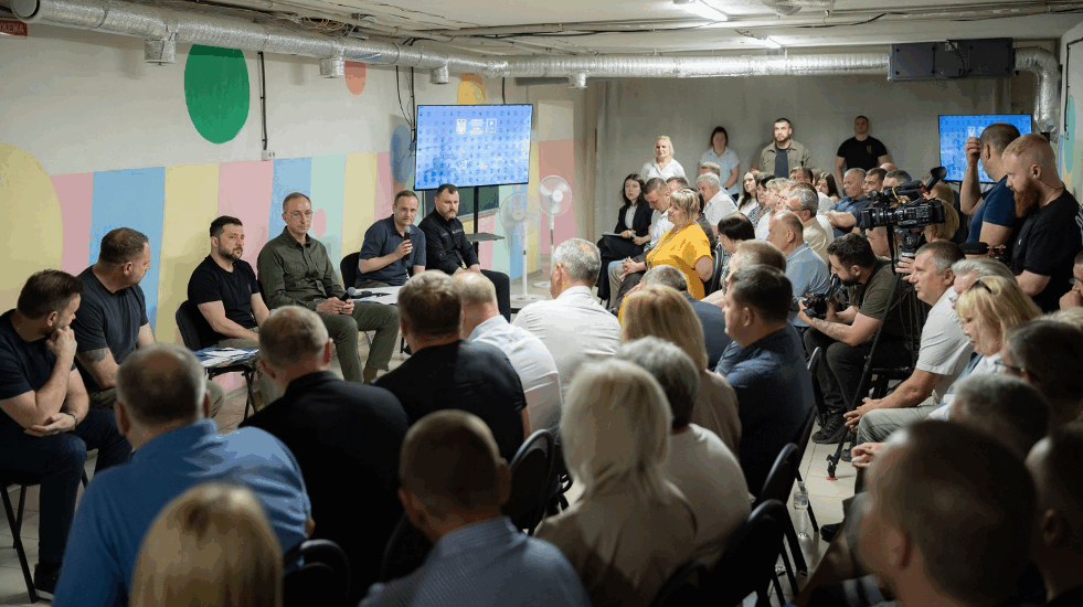 Кулеба на Сумщині представив концепцію програми підтримки прифронтових регіонів