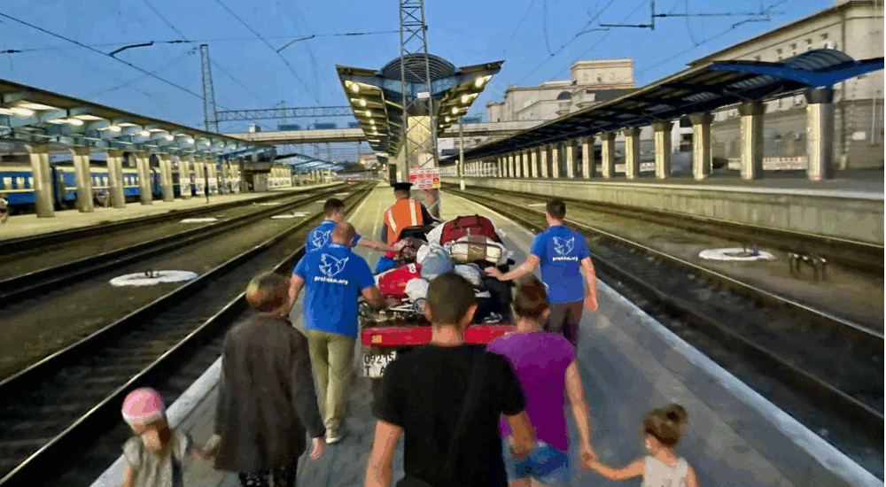 З Донеччини евакуювали ще 66 людей, серед них – діти та маломобільні особи