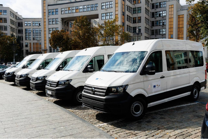 Німеччина передала Харківщині чергову партію автомобілів