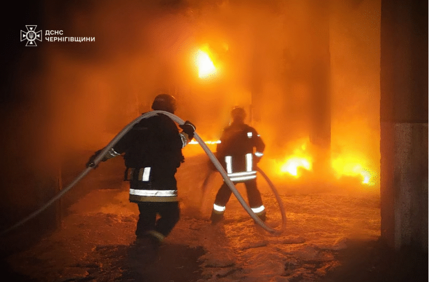 Блекаут в Чернігові та частині області: внаслідок масованої атаки росії відсутня електрика та водопостачання
