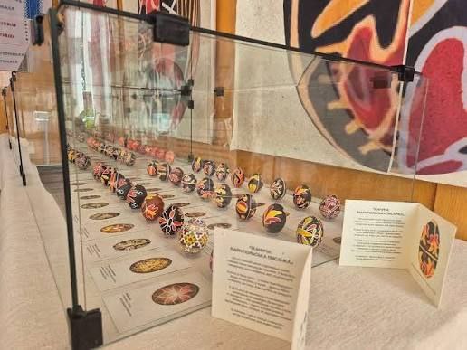 Замість артефактів — пропаганда: у що росіяни перетворили музеї Маріуполя