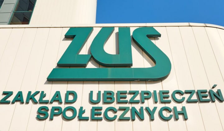 Як українці в Польщі можуть підтвердити трудовий стаж за договором доручення через ZUS