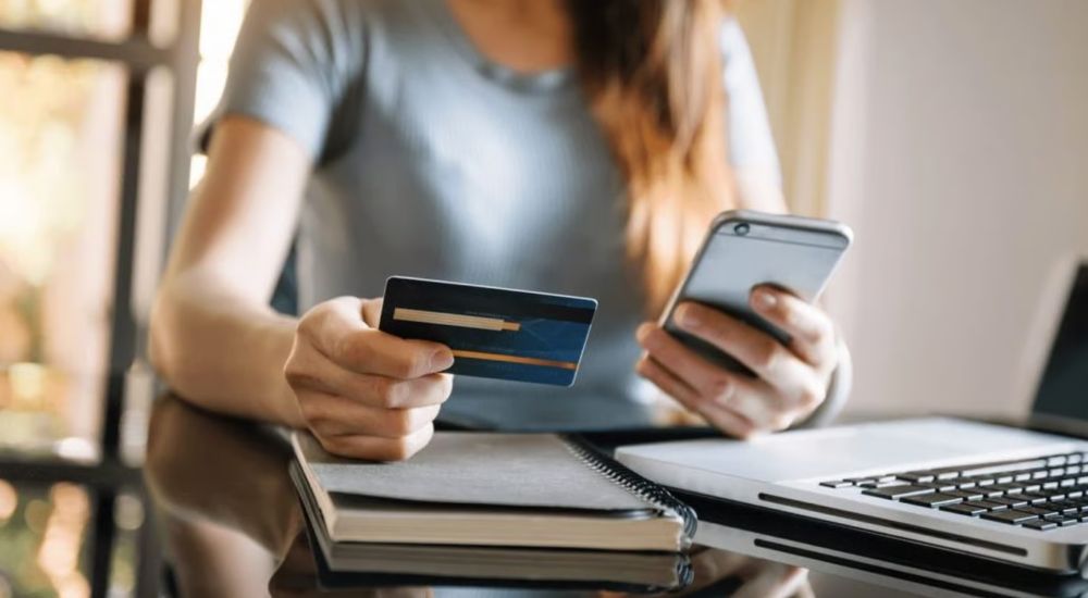 Деякі українці повинні декларувати нацкешбек: на кого поширюється