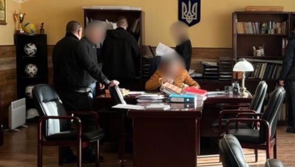 Київські посадовці інституту підозрюються у схемі «відстрочок» та виправданні війни рф