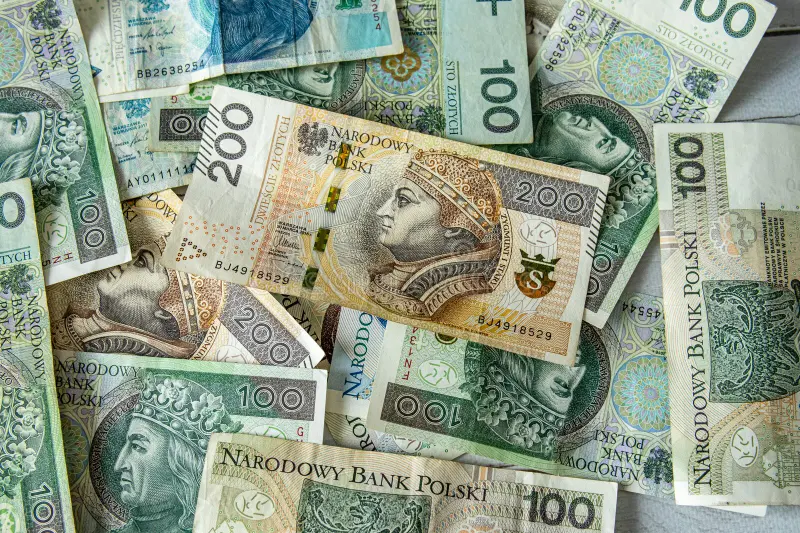 Банківські ліміти в Польщі: скільки готівки можна покласти на рахунок без перевірки