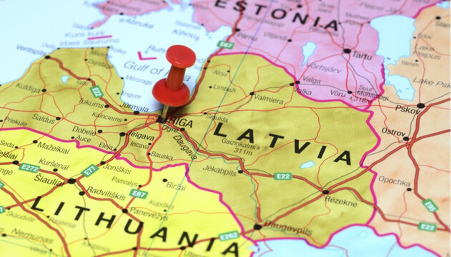 Легалізація українців у Литві та Латвії після 2027 року: ключові вимоги та процедури