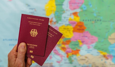 Українці в Німеччині можуть претендувати на громадянство вже з 2027 року