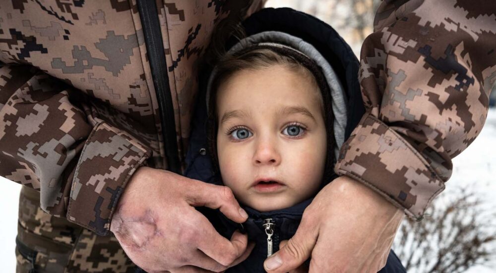 Життя українців в умовах війни — у Базелі триває виставка Ukrainian Photodiary