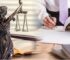 Безкоштовний юрист у смартфоні: у Польщі запрацювала нова інфолінія для українців