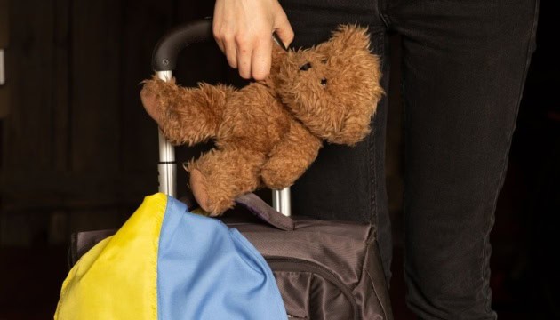 Повернення з ТОТ та депортації: як отримати 50 000 гривень підйомної допомоги на дитину